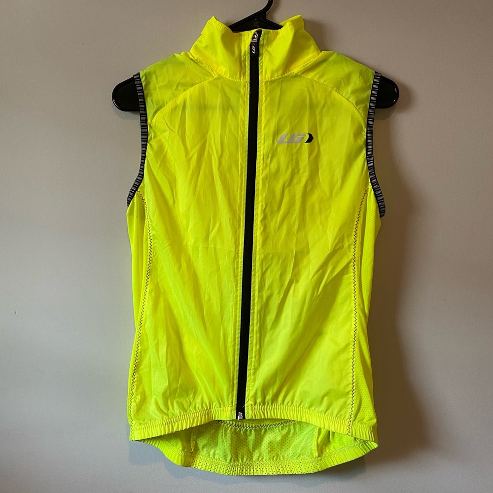 Hi-viz Louis Garneau LG women’s cycling vest size M